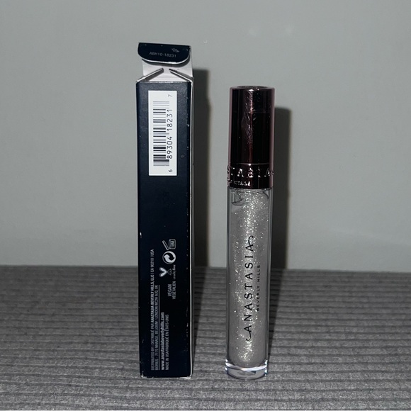 Anastasia Beverly Hills Lip Gloss - Honey Diamond. Shine, Plump, Soft - Picture 3 of 4